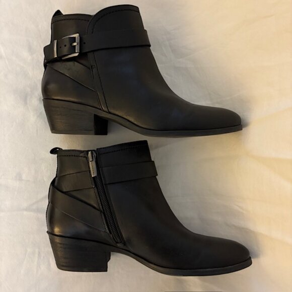 Vince Camuto Peamer Black Leather Ankle Boots with Strap/Buckle Size 8M - Picture 10 of 12